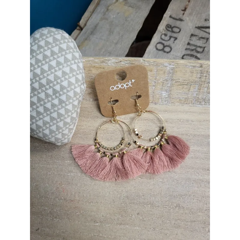 boucles d'oreilles cercles pompons adopt'